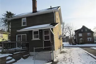 595 Flora Ave, Akron, OH 44314 - Photo 3