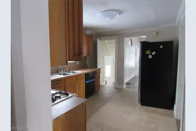 406 W Indiana Avenue, Sebring, OH 44672 - Photo 9