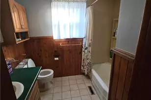 71421 Center St, St Clairsville, OH 43950 - Photo 7