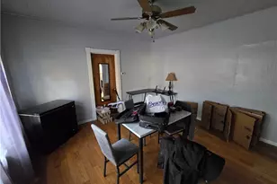 71421 Center St, St Clairsville, OH 43950 - Photo 3