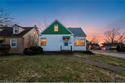 21202 Gardenview Drive, Maple Heights, OH 44137 - Photo 1