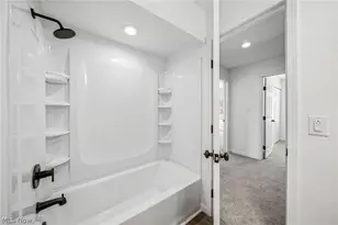 824 S Chillicothe Rd, Aurora, OH 44202 - Photo 13