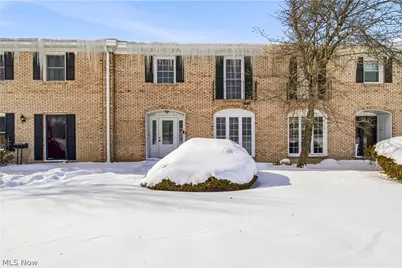 824 S Chillicothe Road #9, Aurora, OH 44202 - Photo 1