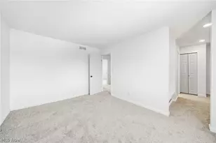 824 S Chillicothe Rd, Aurora, OH 44202 - Photo 11