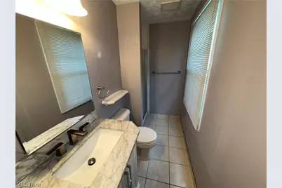 8908 Sherwood Drive NE, Warren, OH 44484 - Photo 19