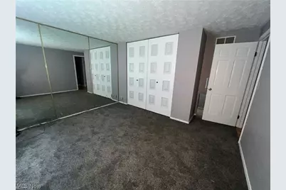 8908 Sherwood Drive NE, Warren, OH 44484 - Photo 27