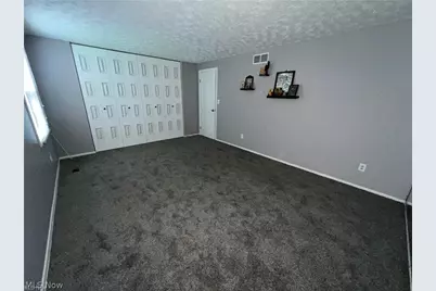 8908 Sherwood Drive NE, Warren, OH 44484 - Photo 23