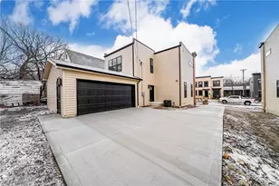 1863 Woodlawn Ave, East Cleveland, OH 44112 - Photo 33