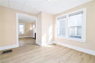 263 Hollywood Blvd, Steubenville, OH 43952 - Photo 11