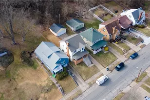 263 Hollywood Blvd, Steubenville, OH 43952 - Photo 29