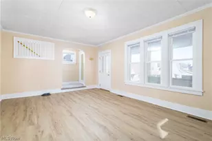 263 Hollywood Blvd, Steubenville, OH 43952 - Photo 9