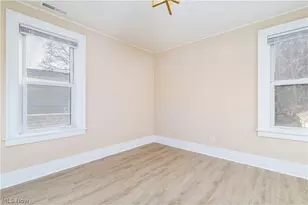 263 Hollywood Blvd, Steubenville, OH 43952 - Photo 7