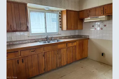 1628 Merrill Avenue, Akron, OH 44306 - Photo 9