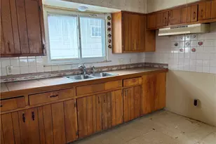 1628 Merrill Ave, Akron, OH 44306 - Photo 9