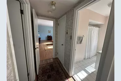 15875 Van Aken Boulevard, Huber Heights, OH 44120 - Photo 13