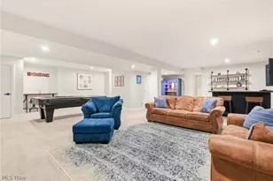 1404 Southbrook Cir NE, Canton, OH 44721 - Photo 35