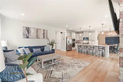 1404 Southbrook Circle NE, Canton, OH 44721 - Photo 9