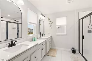 1404 Southbrook Cir NE, Canton, OH 44721 - Photo 23