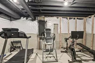 1404 Southbrook Circle NE, Canton, OH 44721 - Photo 39