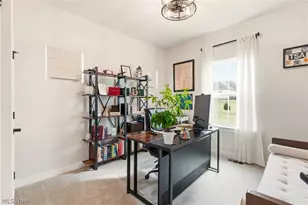 1404 Southbrook Cir NE, Canton, OH 44721 - Photo 19