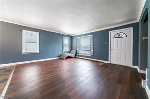 12600 Astor Ave, Loveland, OH 44135 - Photo 9