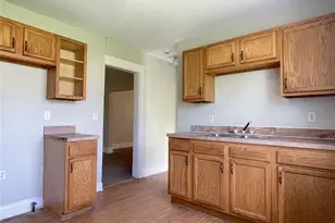 10301 Dickens Ave, Loveland, OH 44104 - Photo 7