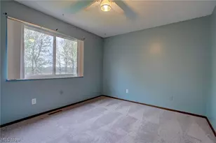 378 Deepwood Dr, Wadsworth, OH 44281 - Photo 13