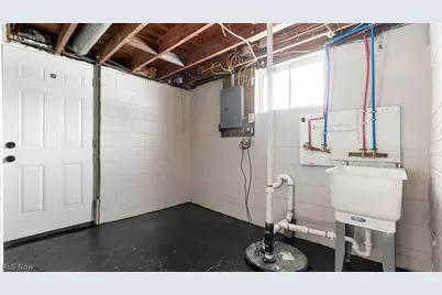 305 N High Street, New Lexington, OH 43764 - Photo 23