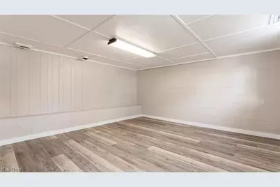 305 N High Street, New Lexington, OH 43764 - Photo 21