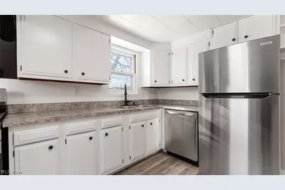 305 N High Street, New Lexington, OH 43764 - Photo 13