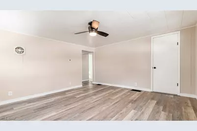 305 N High Street, New Lexington, OH 43764 - Photo 5