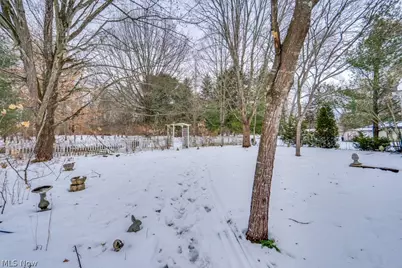 136 Taylor Road, Barberton, OH 44203 - Photo 41