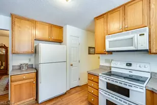 136 Taylor Rd, Barberton, OH 44203 - Photo 11