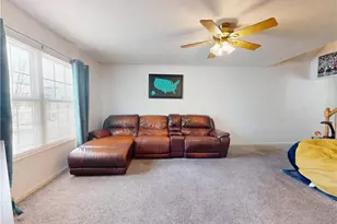 517 Parkside Ln, Tallmadge, OH 44278 - Photo 5