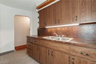 1307 Summit Dr, Loveland, OH 44124 - Photo 11