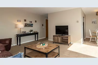 11850 Edgewater Drive #1002, Oakwood, OH 44107 - Photo 7