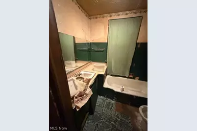 10800 Crestwood Avenue, Loveland, OH 44104 - Photo 31