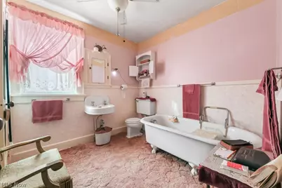 18262 W Pine Lake Road, Beloit, OH 44609 - Photo 23