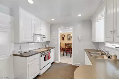 20718 Stanford Avenue, Fairview Park, OH 44126 - Photo 11