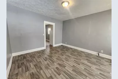 3443 Regent Road, Loveland, OH 44127 - Photo 3