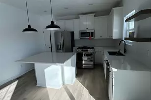 502 Cedarwood Trl, Elyria, OH 44035 - Photo 3