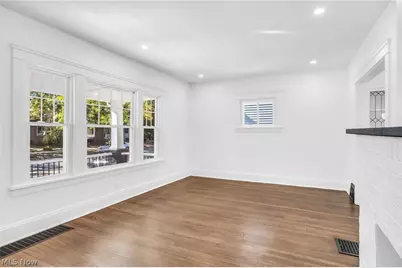 14404 Bayes Avenue, Oakwood, OH 44107 - Photo 5