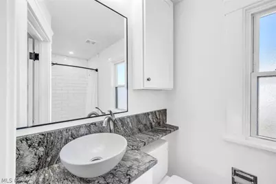 14404 Bayes Avenue, Oakwood, OH 44107 - Photo 29