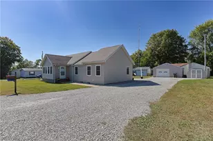 1914 S Bayview Dr, Lakeside Marblehead, OH 43440 - Photo 7