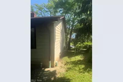 20930 Halworth Road, Huber Heights, OH 44122 - Photo 3