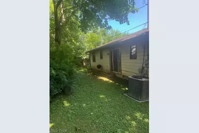 20930 Halworth Road, Huber Heights, OH 44122 - Photo 1