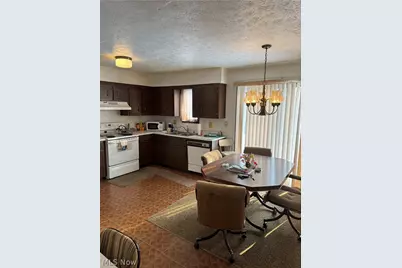 20930 Halworth Road, Huber Heights, OH 44122 - Photo 15