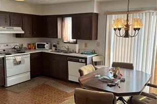 20930 Halworth Rd, Huber Heights, OH 44122 - Photo 15