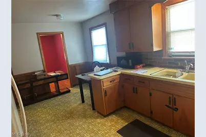 2328 Connecticut Avenue, Youngstown, OH 44509 - Photo 9