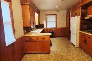2328 Connecticut Ave, Youngstown, OH 44509 - Photo 3